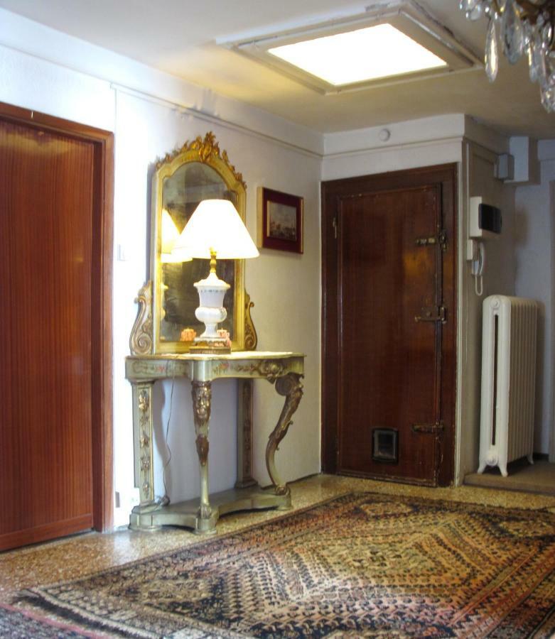 Dorsoduro461 Bed & Breakfast Veneţia Exterior foto