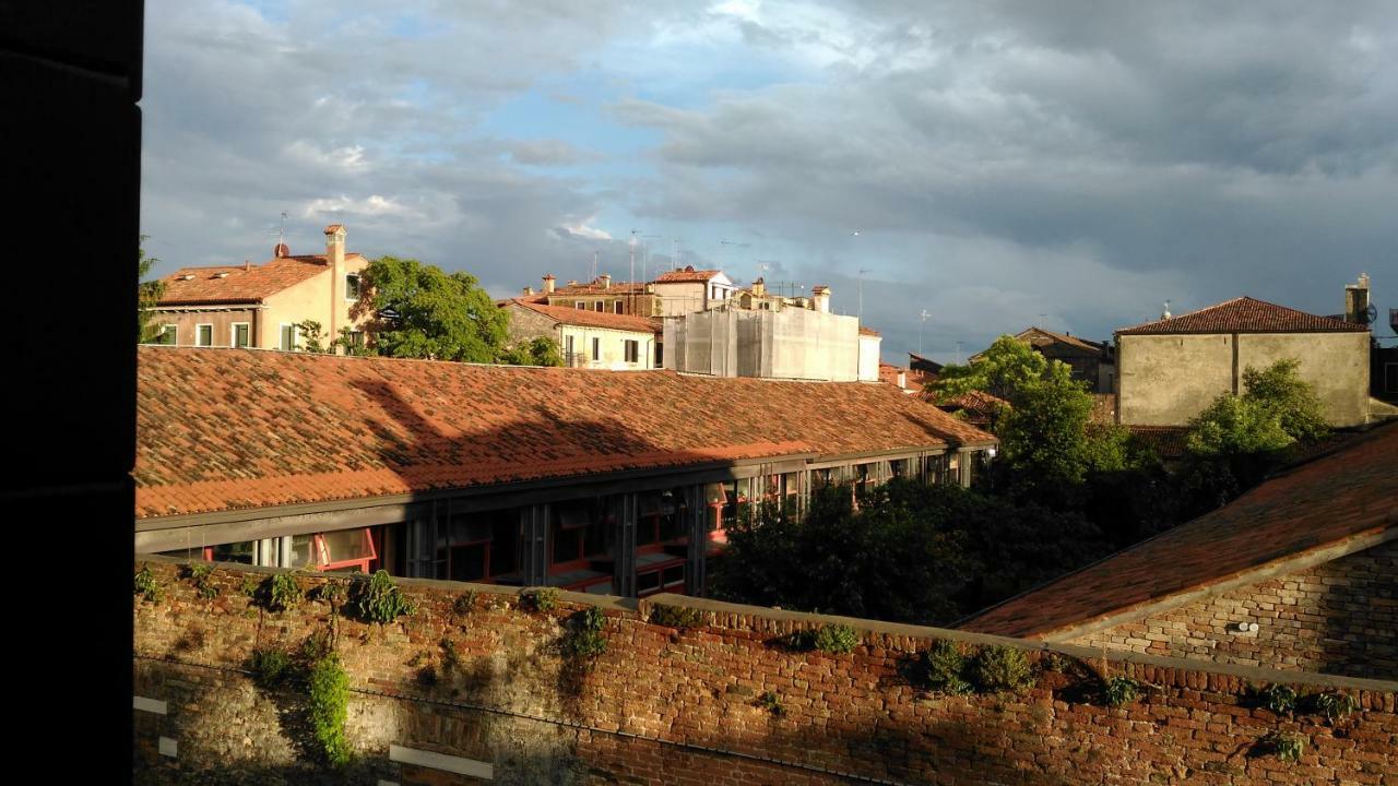 Dorsoduro461 Bed & Breakfast Veneţia Exterior foto
