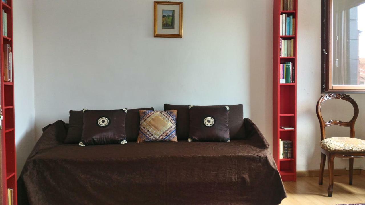 Dorsoduro461 Bed & Breakfast Veneţia Exterior foto