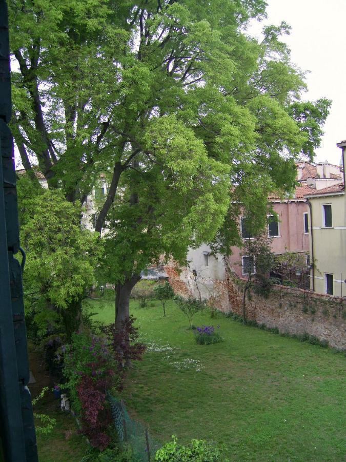 Dorsoduro461 Bed & Breakfast Veneţia Exterior foto