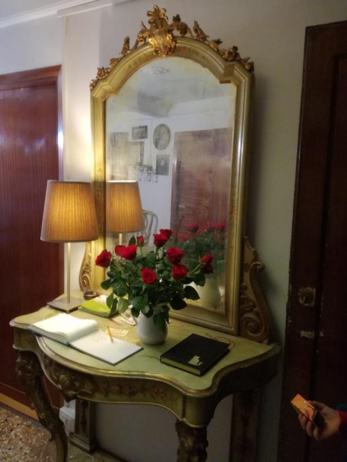 Dorsoduro461 Bed & Breakfast Veneţia Exterior foto
